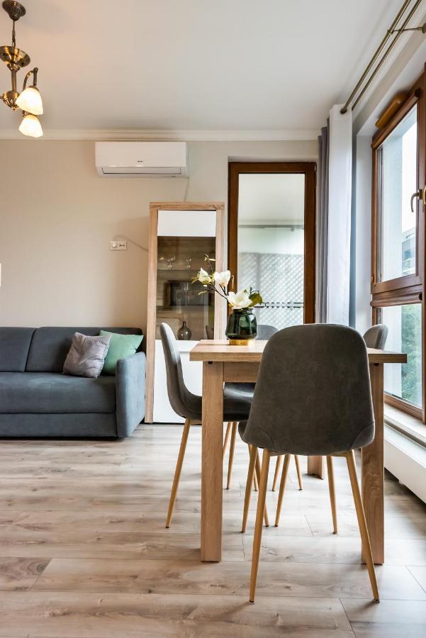 Prestige Verdant Apartment 바르샤바 외부 사진