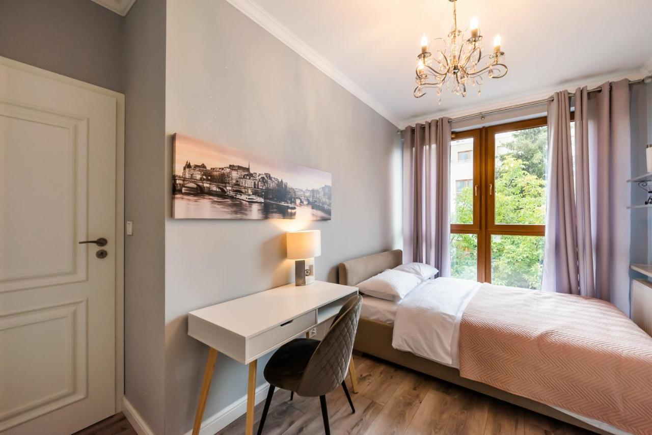 Prestige Verdant Apartment 바르샤바 외부 사진